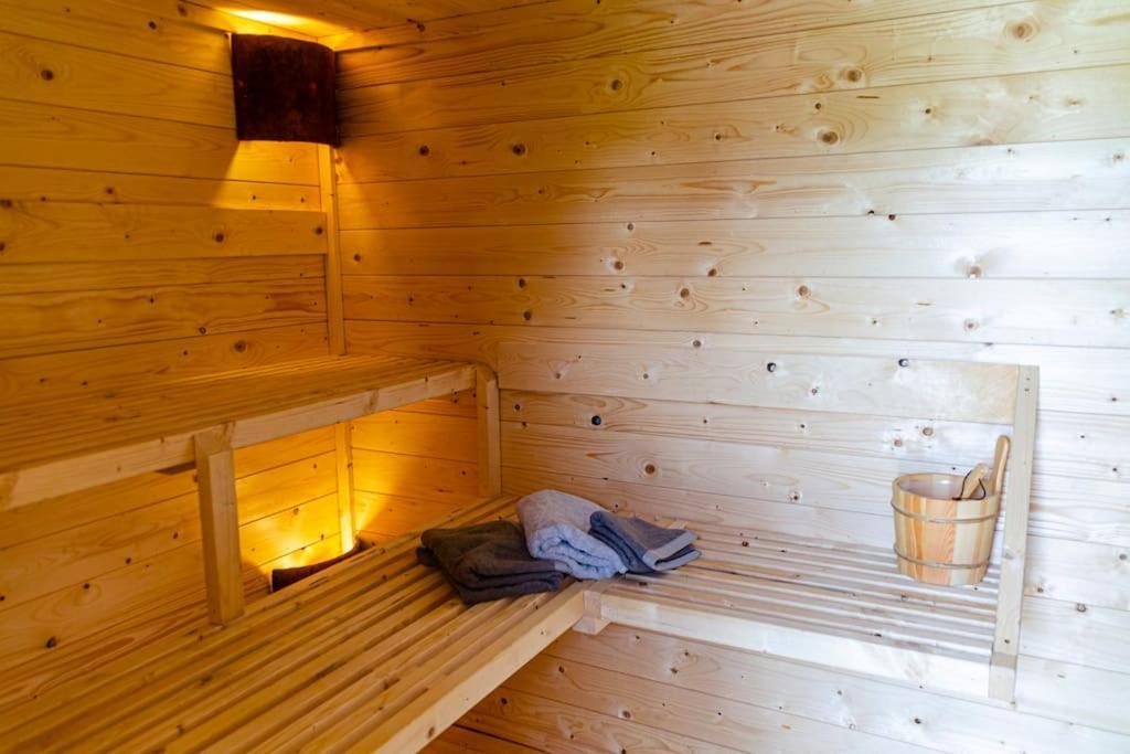 La Cabane Du Cerf Et Son Sauna Attre 외부 사진